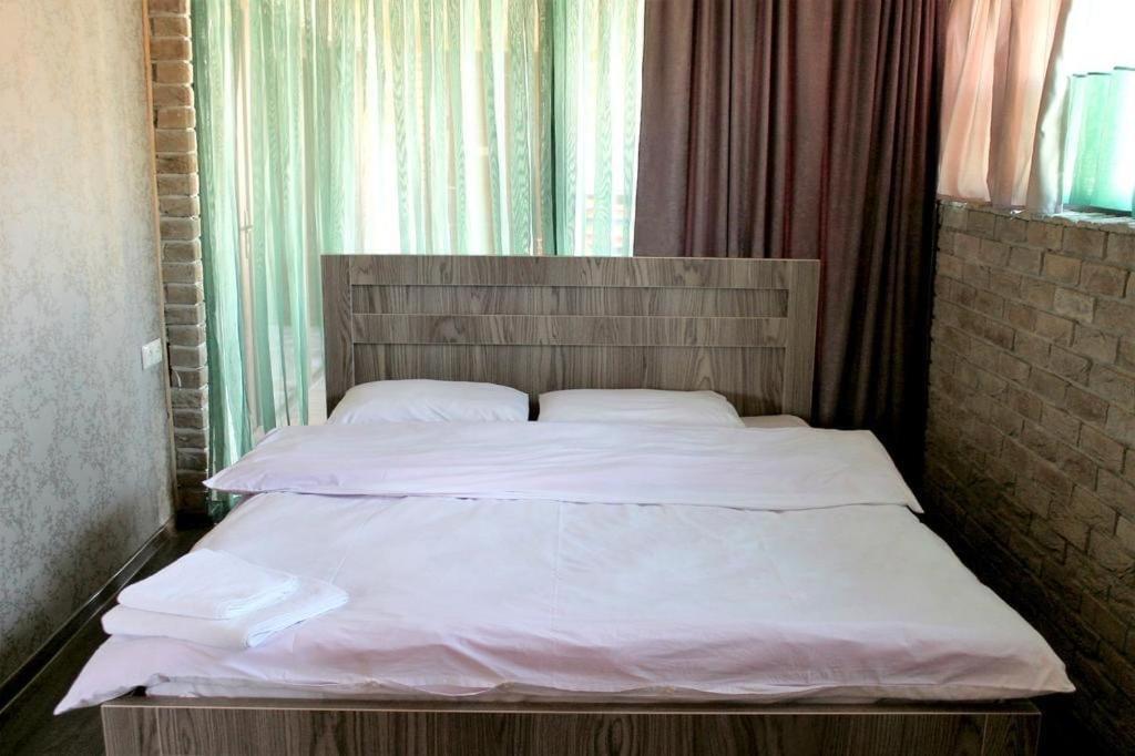 Hotel Phaliashvili บาทูมิ ภายนอก รูปภาพ