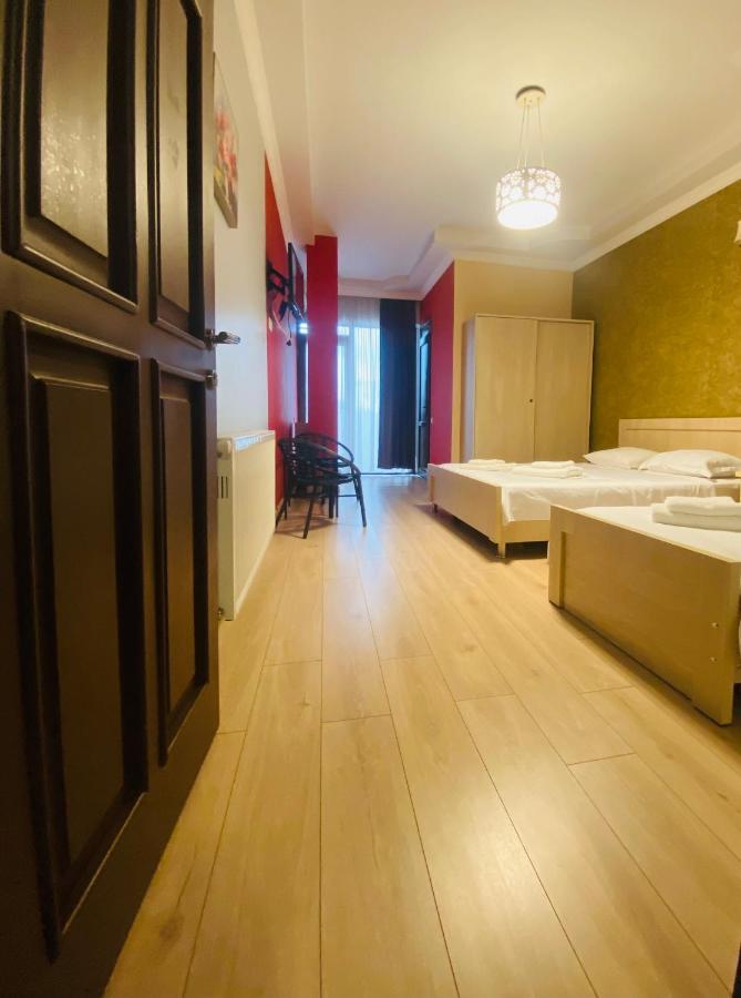 Hotel Phaliashvili บาทูมิ ภายนอก รูปภาพ
