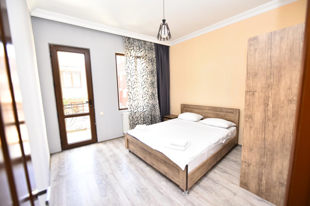 Hotel Phaliashvili บาทูมิ ภายนอก รูปภาพ