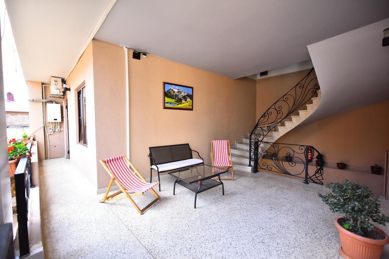 Hotel Phaliashvili บาทูมิ ภายนอก รูปภาพ