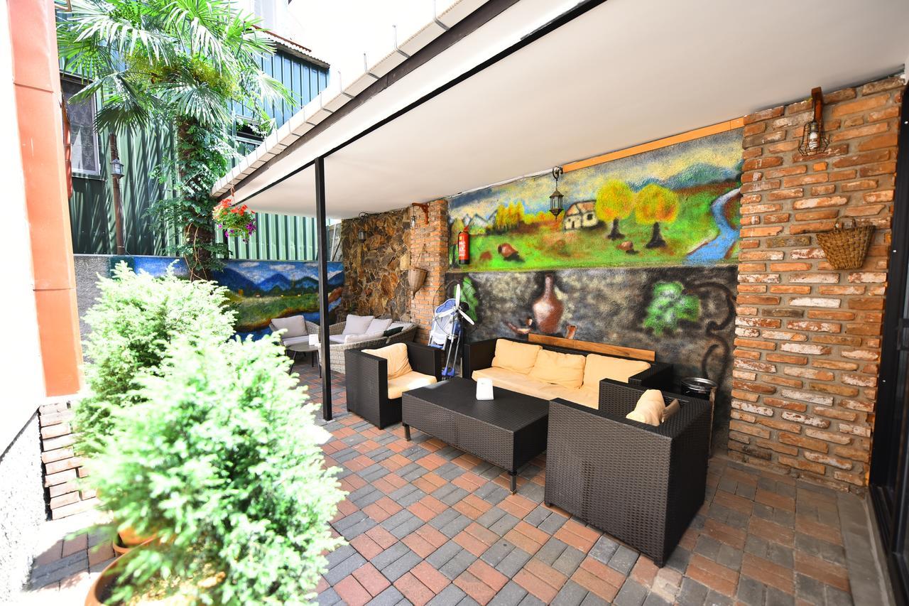 Hotel Phaliashvili บาทูมิ ภายนอก รูปภาพ