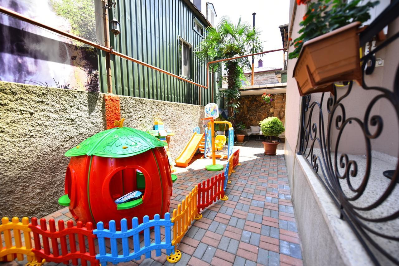 Hotel Phaliashvili บาทูมิ ภายนอก รูปภาพ