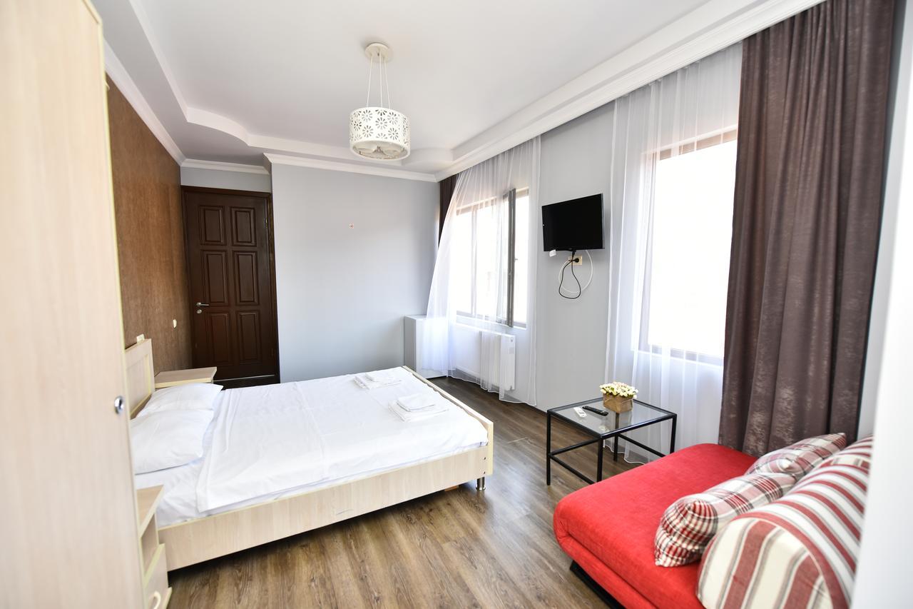 Hotel Phaliashvili บาทูมิ ภายนอก รูปภาพ