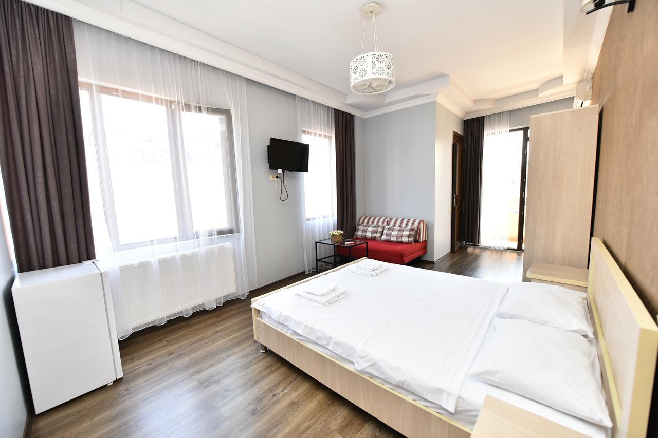 Hotel Phaliashvili บาทูมิ ภายนอก รูปภาพ